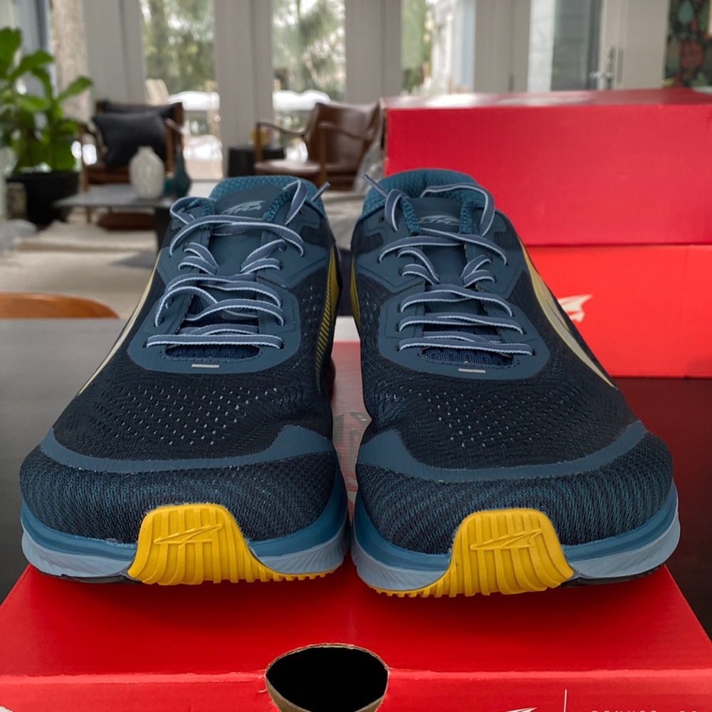 ALTRA TORIN 5